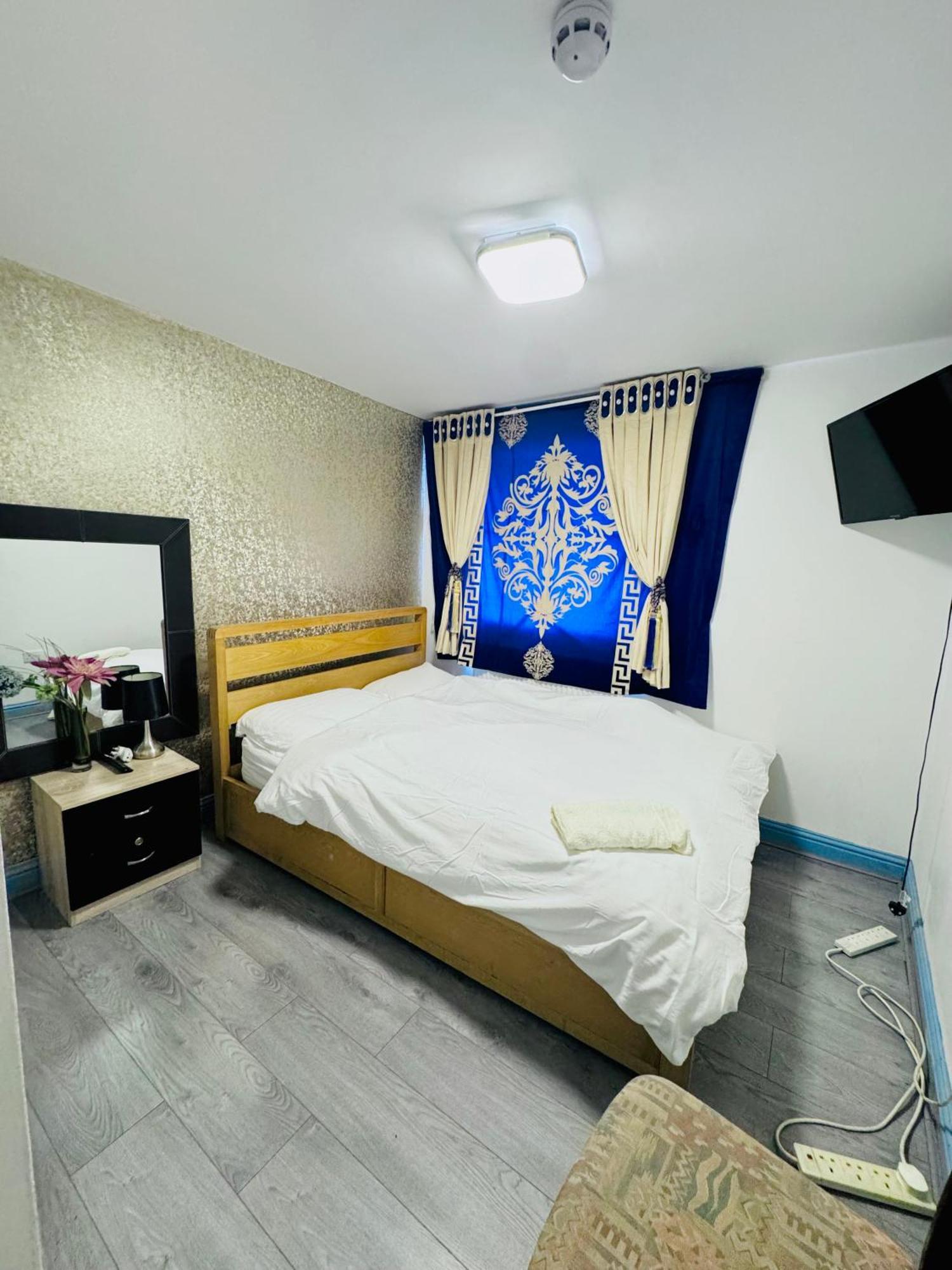 Unique Private Rooms Bolton Eksteriør billede