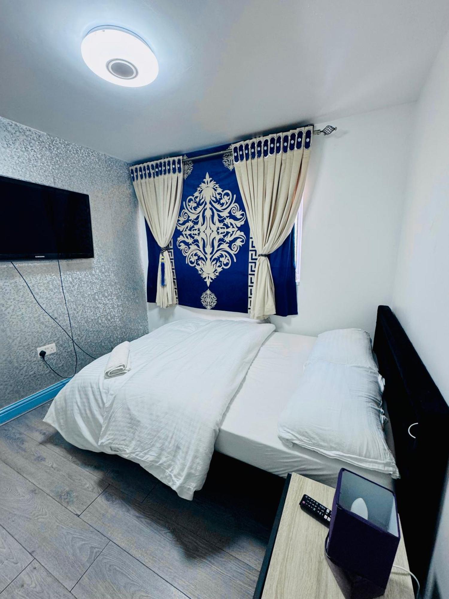 Unique Private Rooms Bolton Eksteriør billede